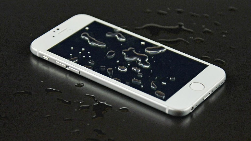 iPhone repair Los Angeles LA iPhone Liquid & Water Damage